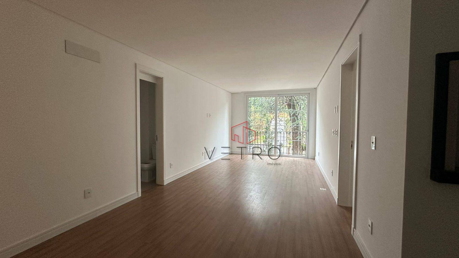 Apartamento à venda com 3 quartos, 157m² - Foto 3