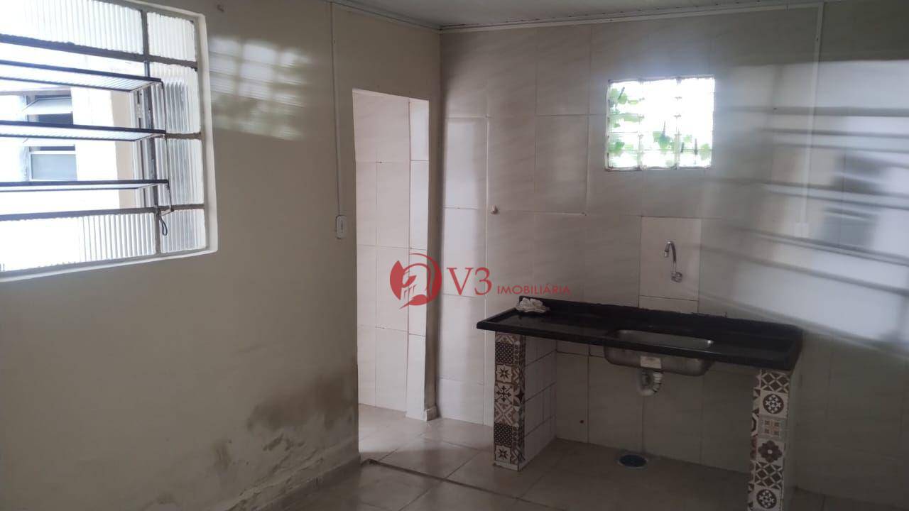 Casa para alugar com 1 quarto, 90m² - Foto 5