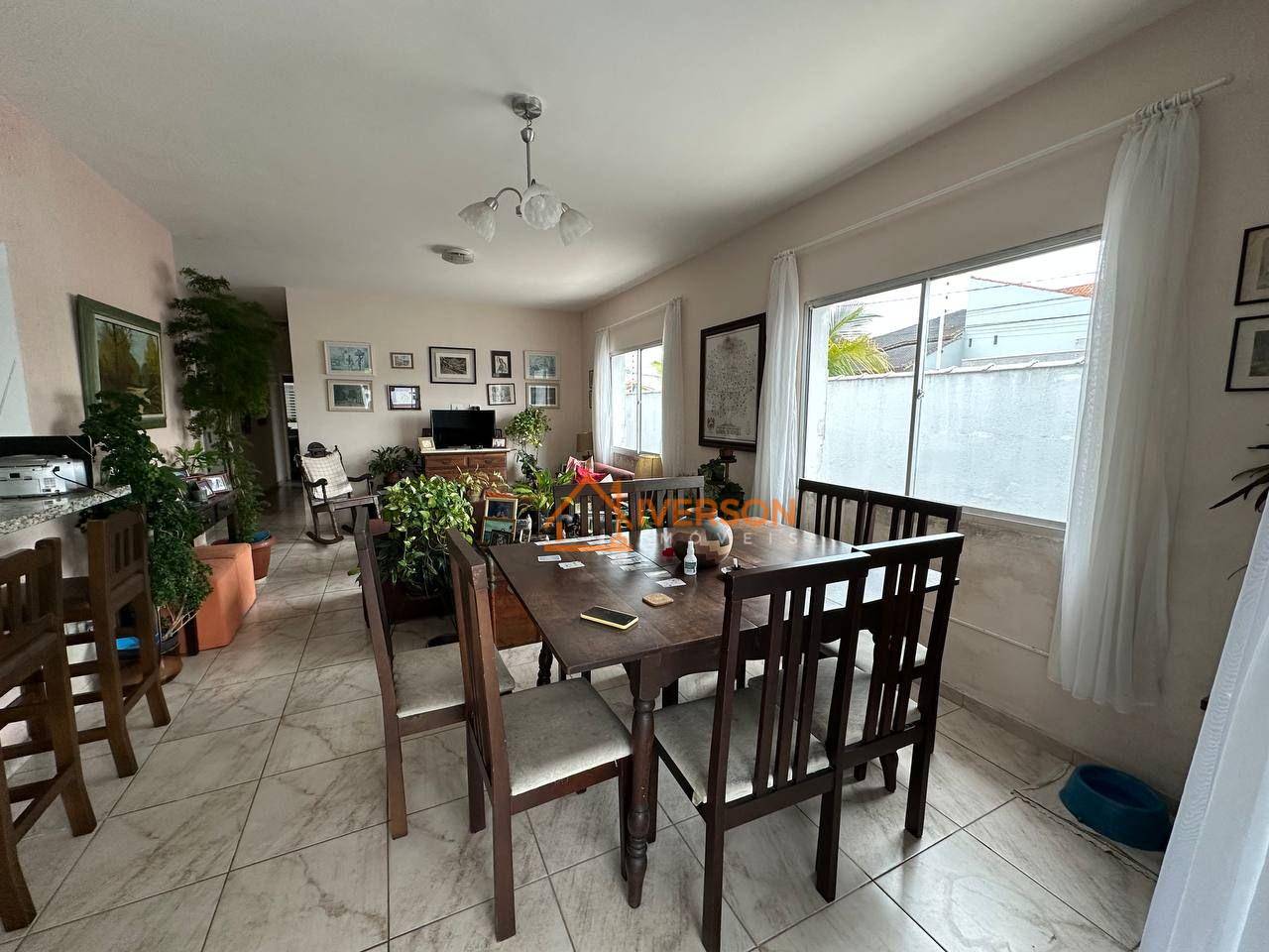 Casa, 5 quartos, 200 m² - Foto 3