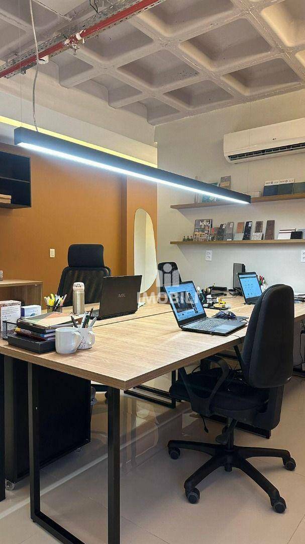 Casa de Condomínio à venda com 4 quartos, 282m² - Foto 12