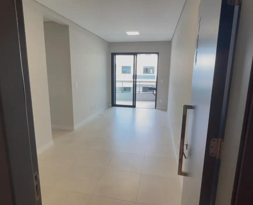 Apartamento para alugar com 2 quartos, 73m² - Foto 7