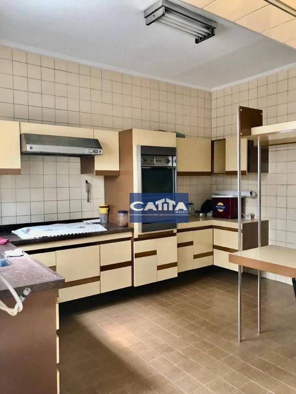 Casa à venda e aluguel com 4 quartos, 300m² - Foto 16