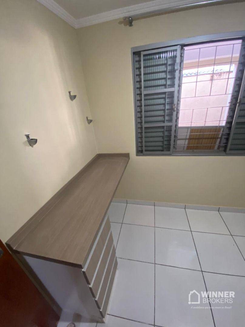 Casa à venda com 4 quartos, 200m² - Foto 7