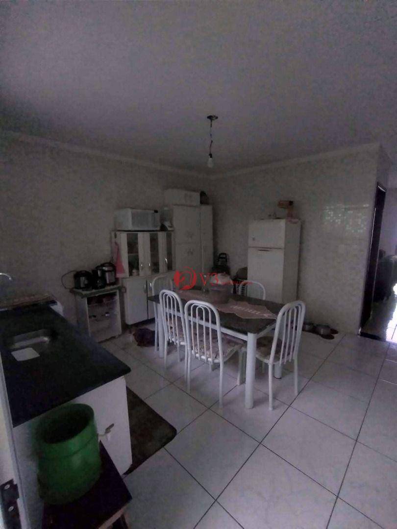 Sobrado à venda com 2 quartos, 120m² - Foto 13