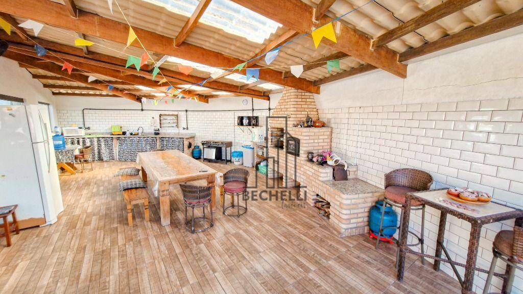 Casa à venda e aluguel com 5 quartos, 234m² - Foto 15
