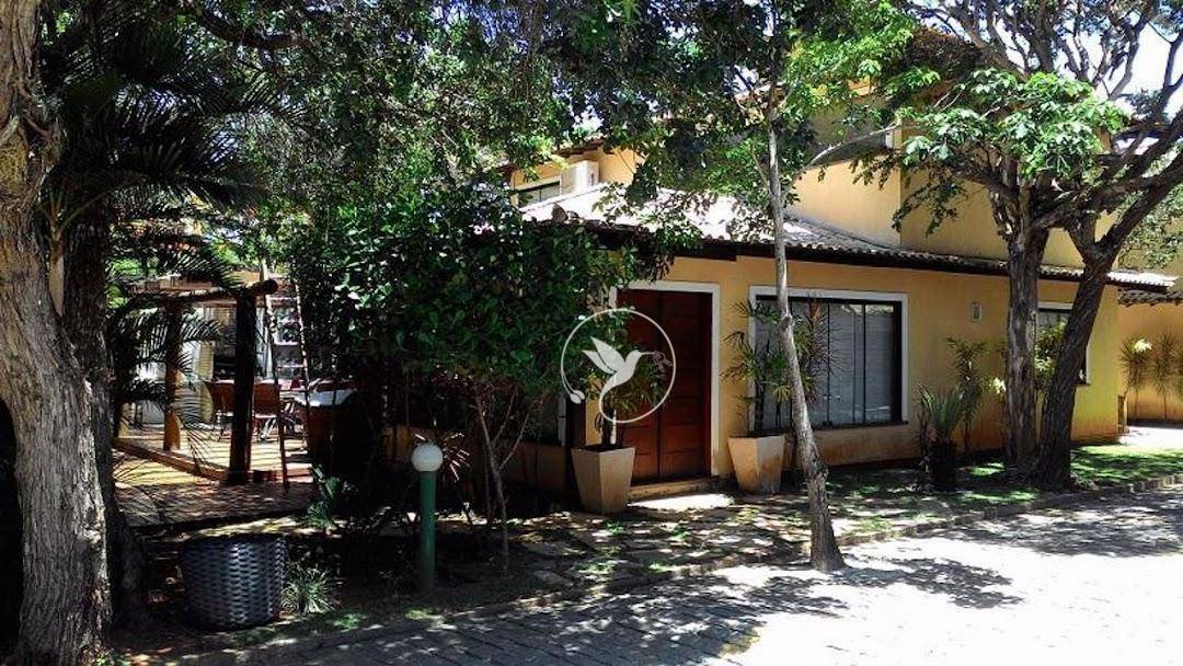 Casa de Condomínio à venda com 4 quartos, 250m² - Foto 1