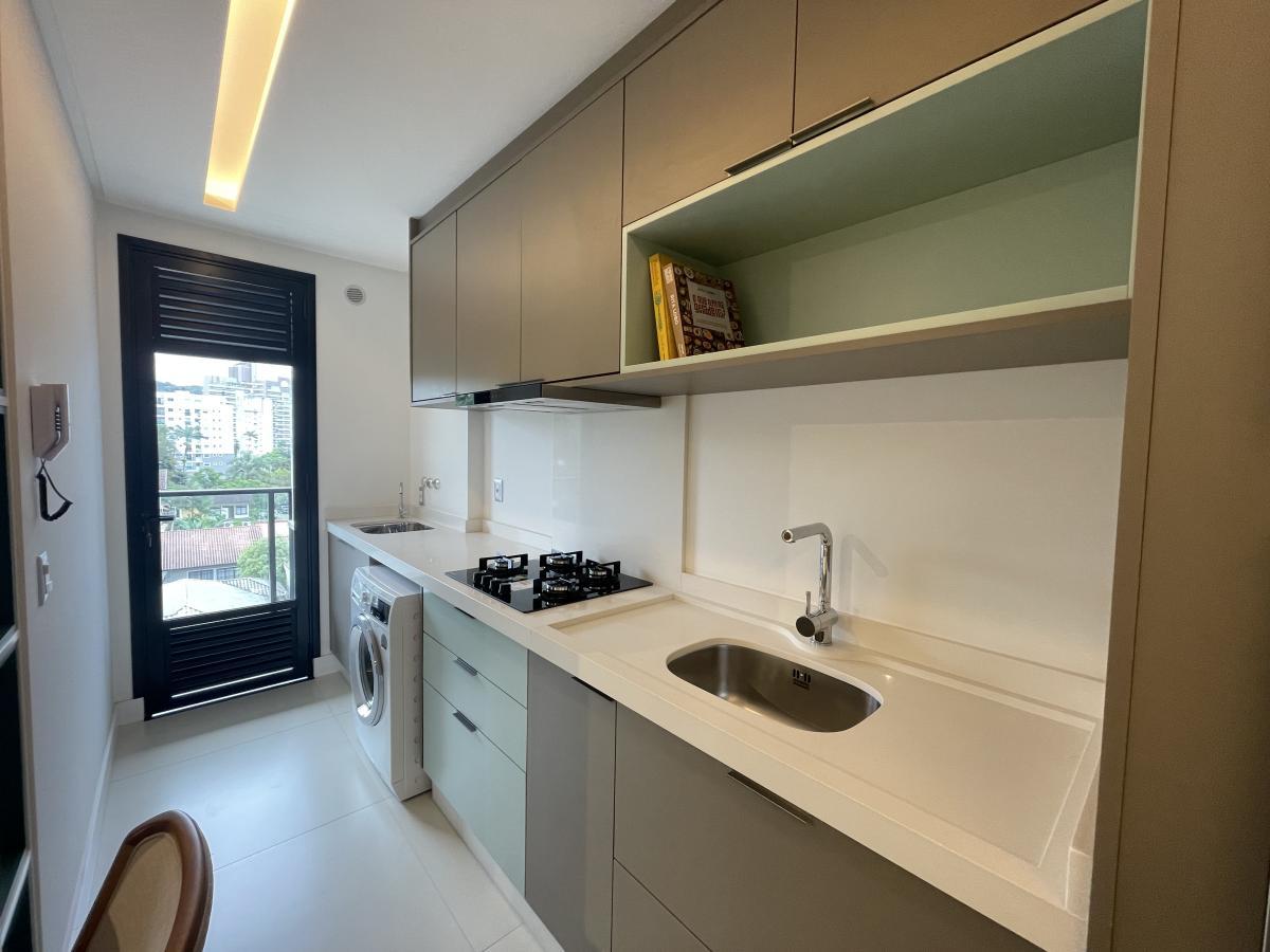 Apartamento à venda com 2 quartos, 80m² - Foto 25