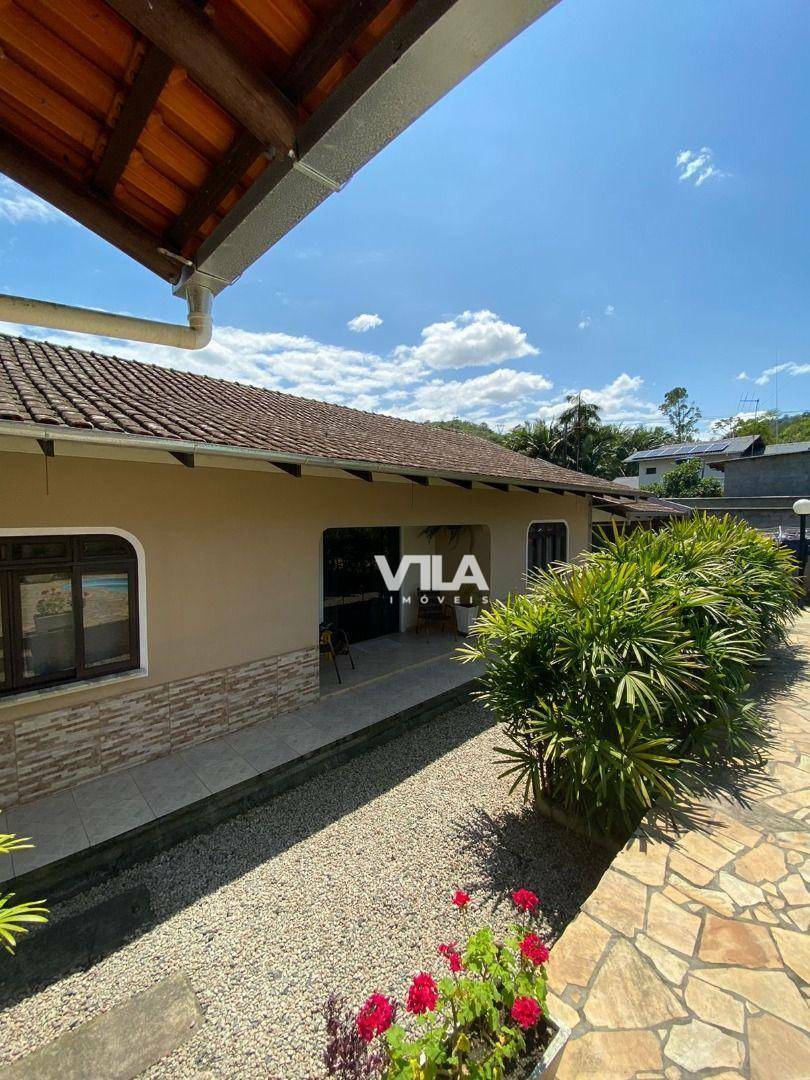 Casa à venda com 3 quartos, 170m² - Foto 13