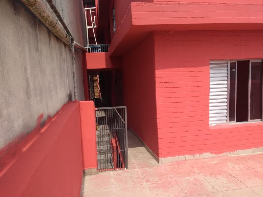 Sobrado à venda com 2 quartos, 250m² - Foto 13