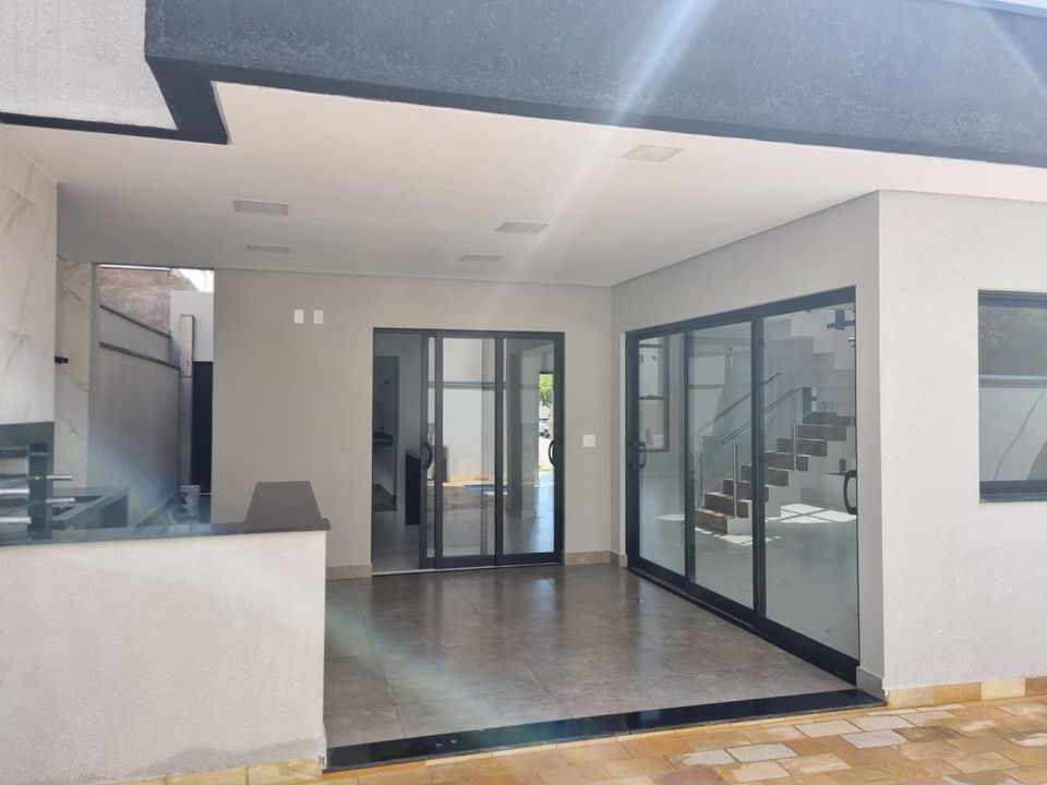 Casa de Condomínio à venda com 4 quartos, 252m² - Foto 11