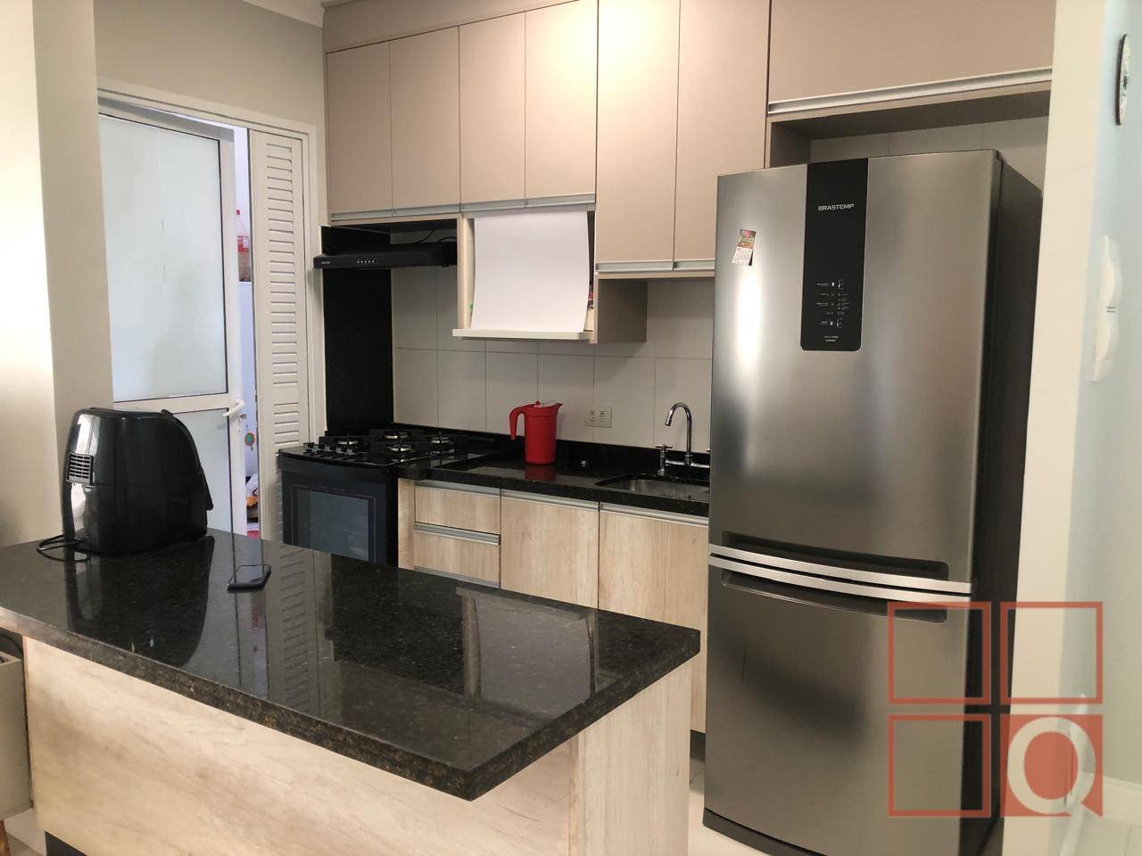 Apartamento à venda com 2 quartos, 71m² - Foto 3