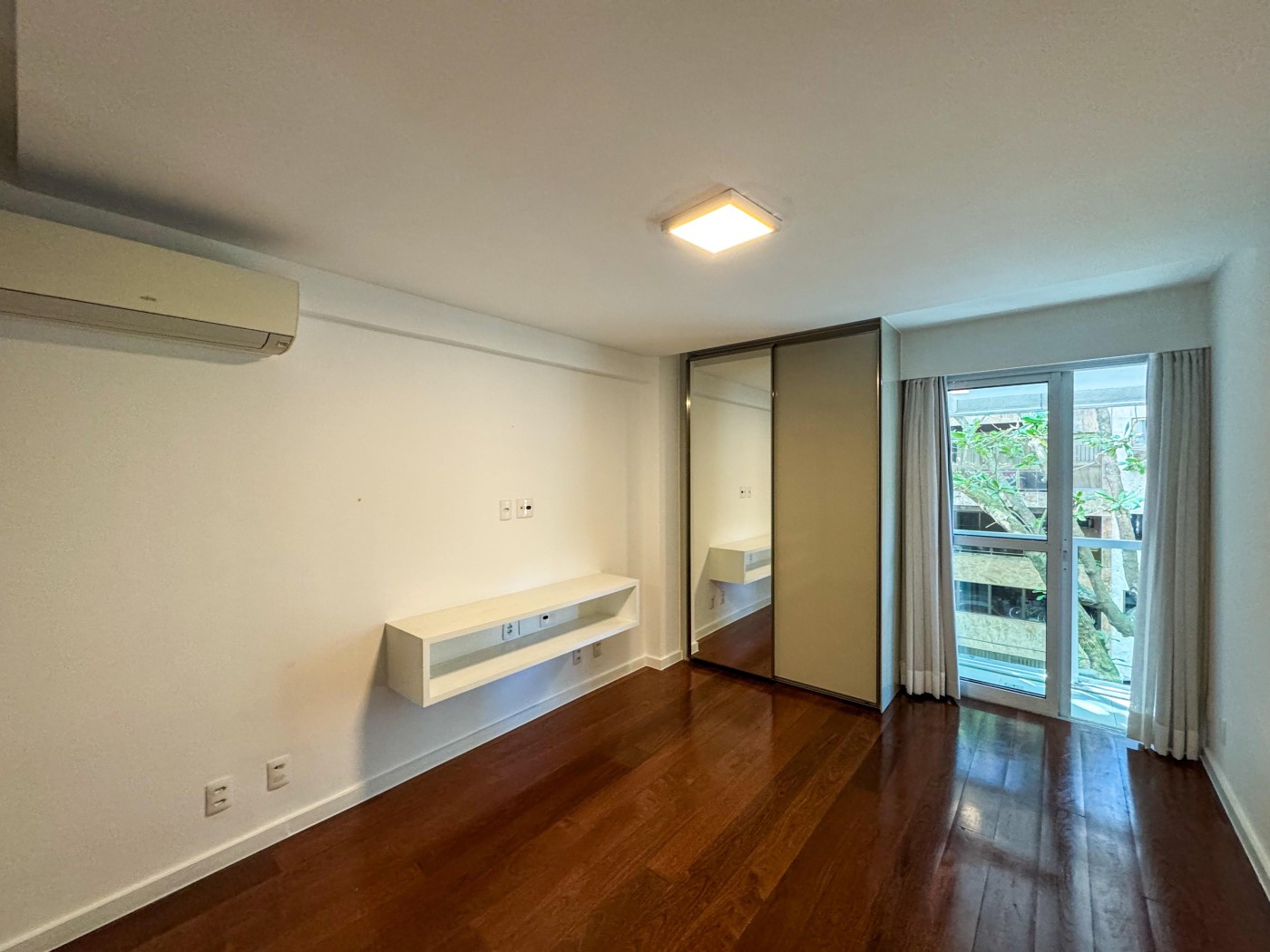 Apartamento à venda com 3 quartos, 199m² - Foto 36