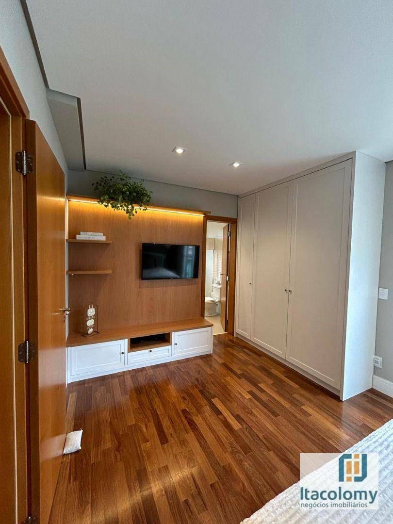 Apartamento à venda com 3 quartos, 156m² - Foto 22