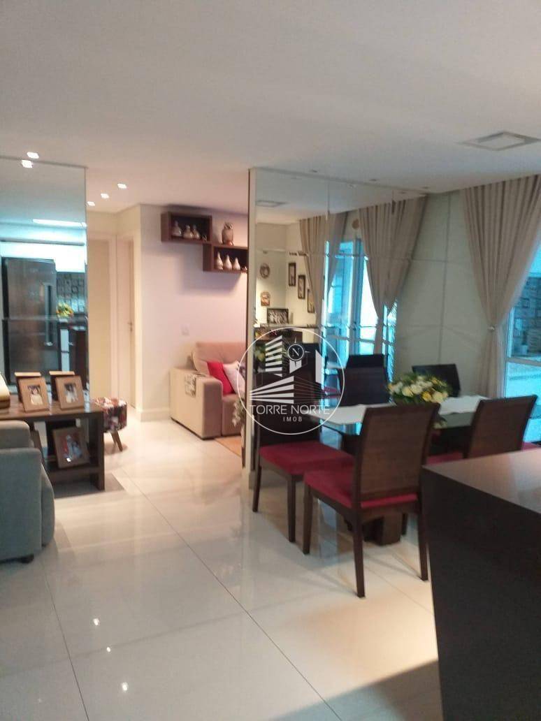 Apartamento à venda com 3 quartos, 77m² - Foto 1