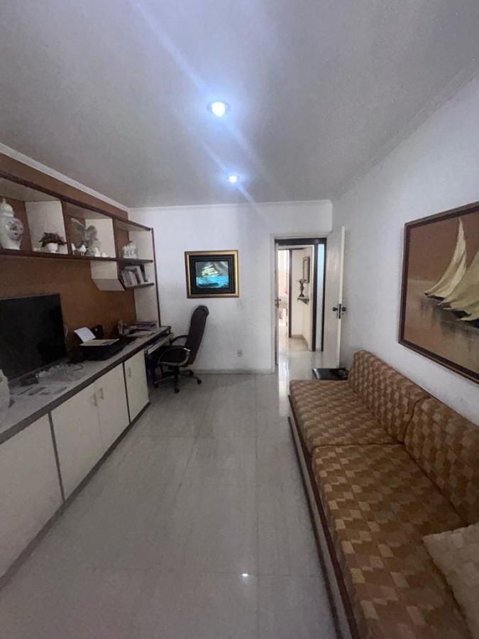 Apartamento à venda com 4 quartos, 200m² - Foto 11