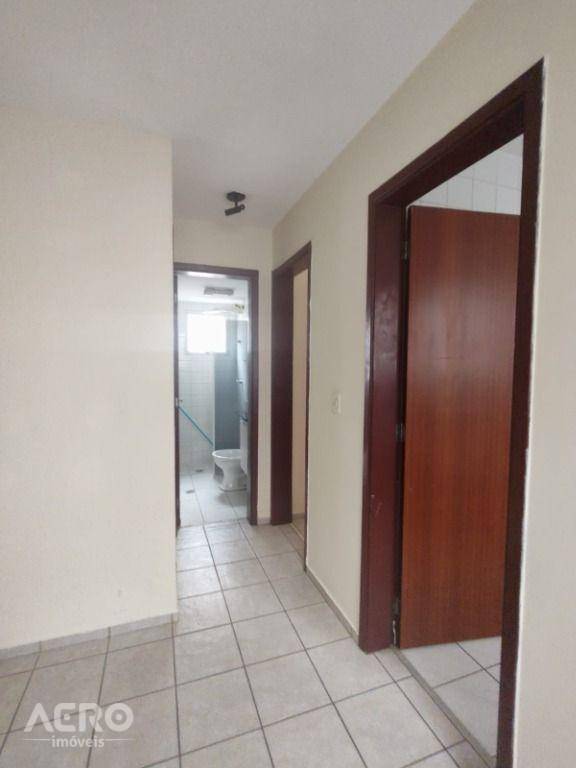 Apartamento à venda com 2 quartos, 55m² - Foto 11