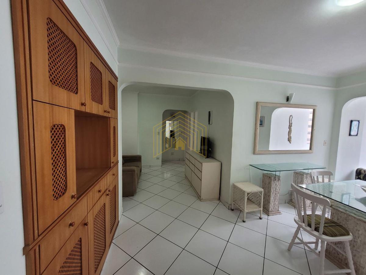 Apartamento à venda com 2 quartos, 70m² - Foto 10