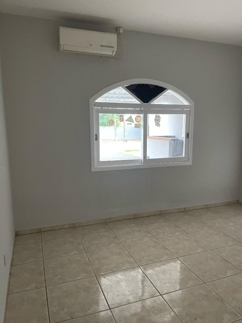 Casa para alugar com 4 quartos, 421m² - Foto 33