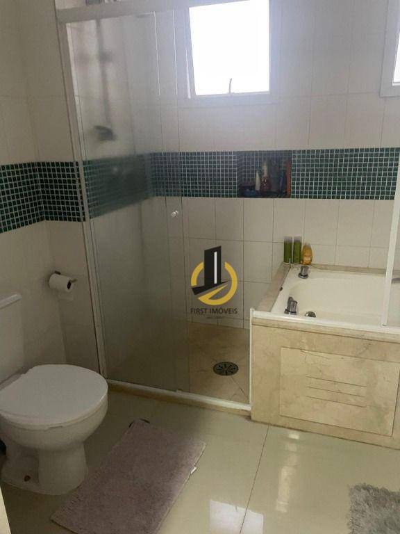 Apartamento para alugar com 3 quartos, 192m² - Foto 20