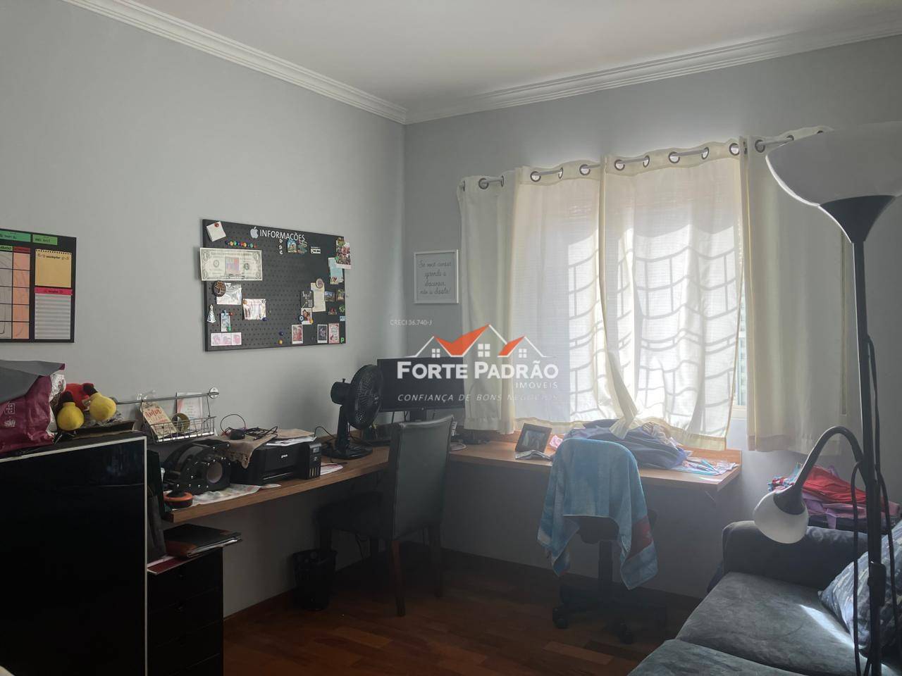 Casa à venda com 3 quartos, 214m² - Foto 17