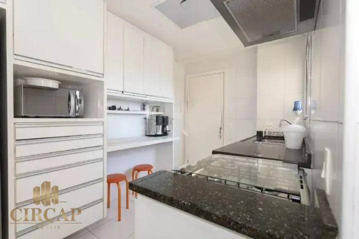 Apartamento à venda com 3 quartos, 147m² - Foto 10