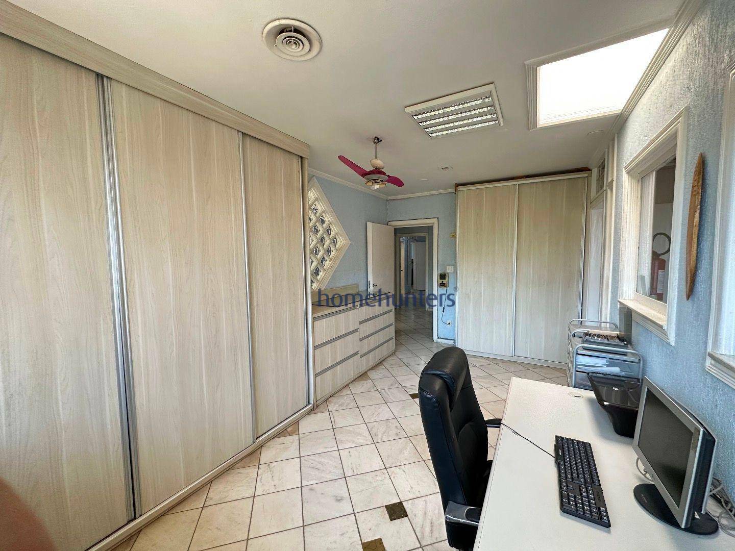 Casa à venda e aluguel com 12 quartos, 800m² - Foto 11