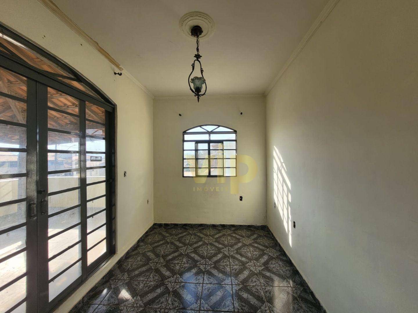 Casa à venda com 3 quartos, 274m² - Foto 6