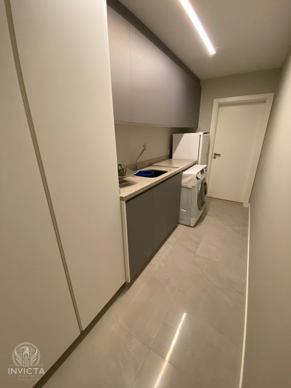 Apartamento à venda com 4 quartos, 175m² - Foto 17