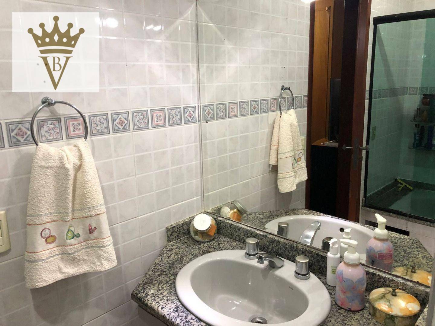 Casa à venda com 3 quartos, 200m² - Foto 4