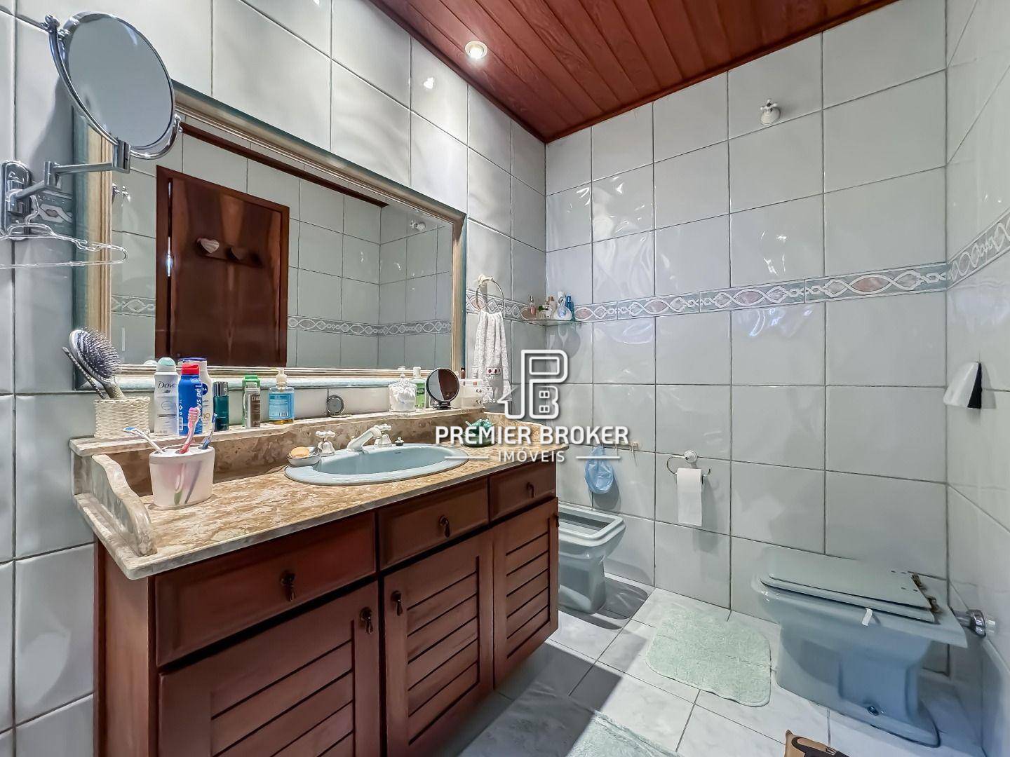 Casa de Condomínio à venda com 4 quartos, 230m² - Foto 15