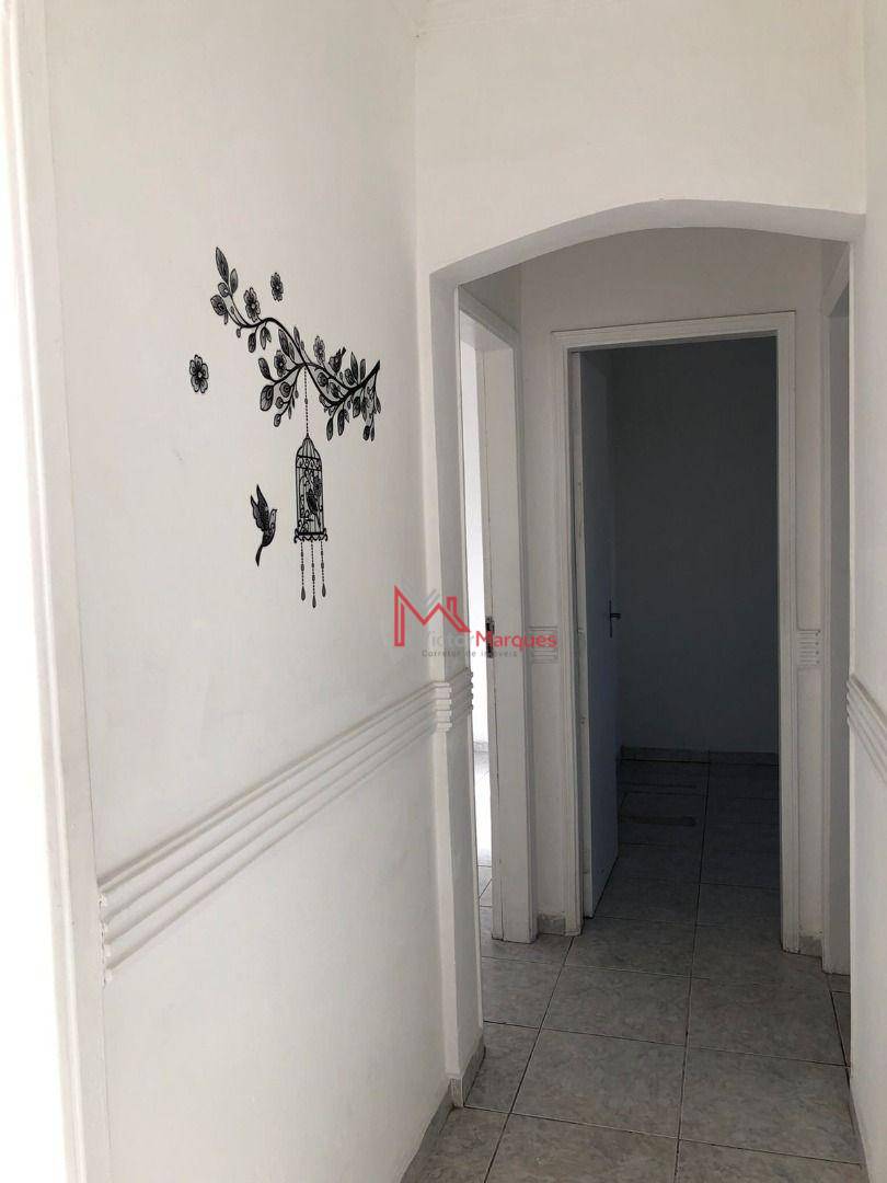 Apartamento à venda com 5 quartos, 210m² - Foto 7