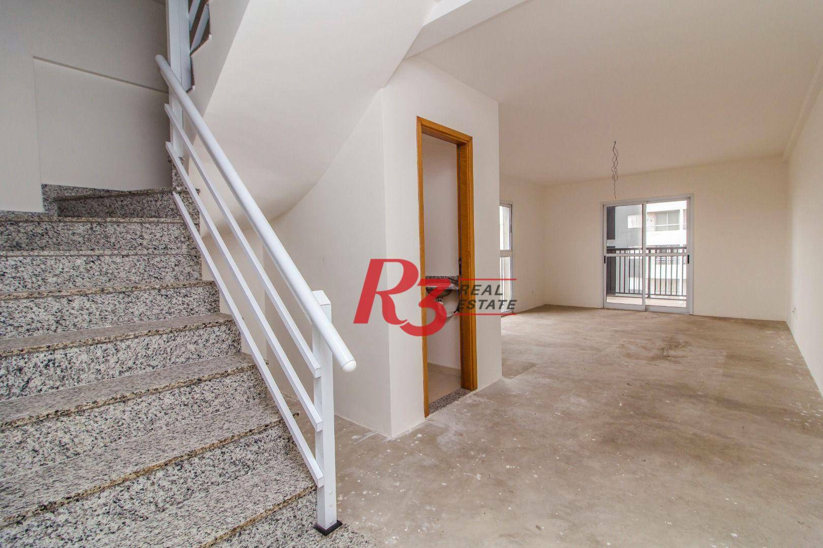 Apartamento à venda com 3 quartos, 131m² - Foto 1