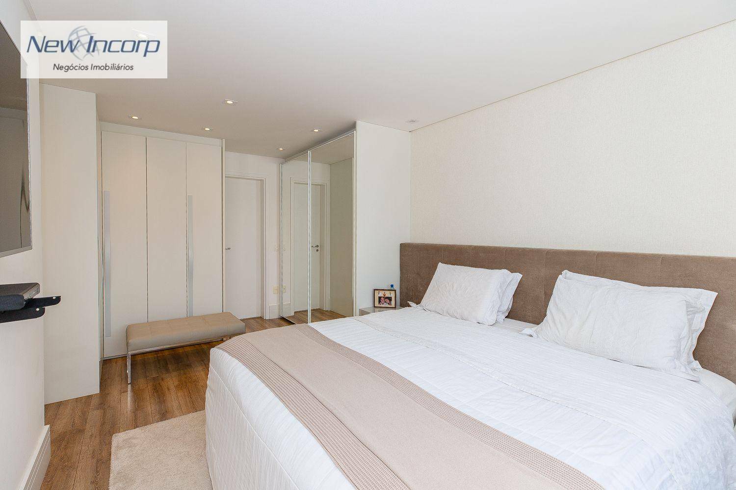 Apartamento à venda com 3 quartos, 204m² - Foto 20