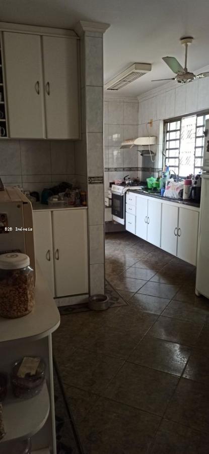 Casa à venda com 3 quartos - Foto 6