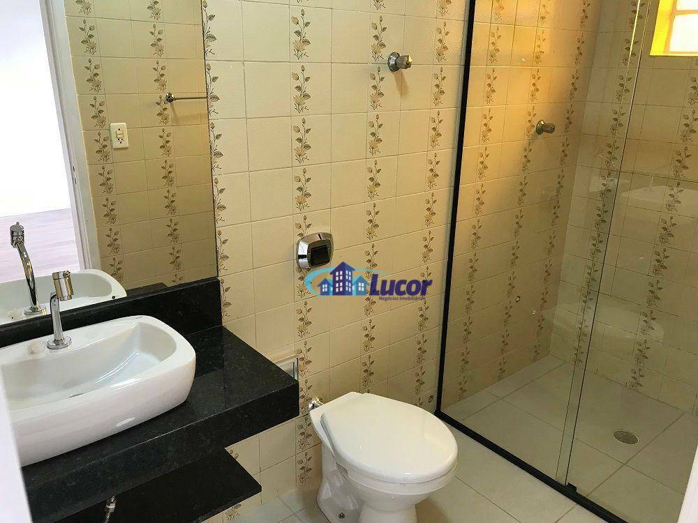 Sobrado à venda com 4 quartos, 180m² - Foto 13