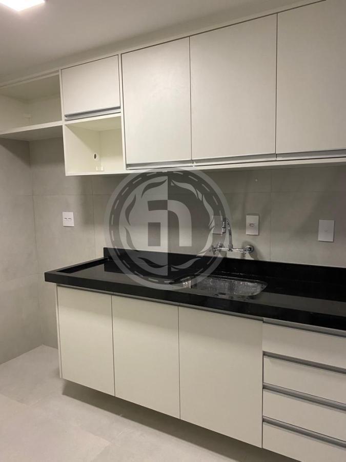 Apartamento à venda com 3 quartos, 161m² - Foto 6