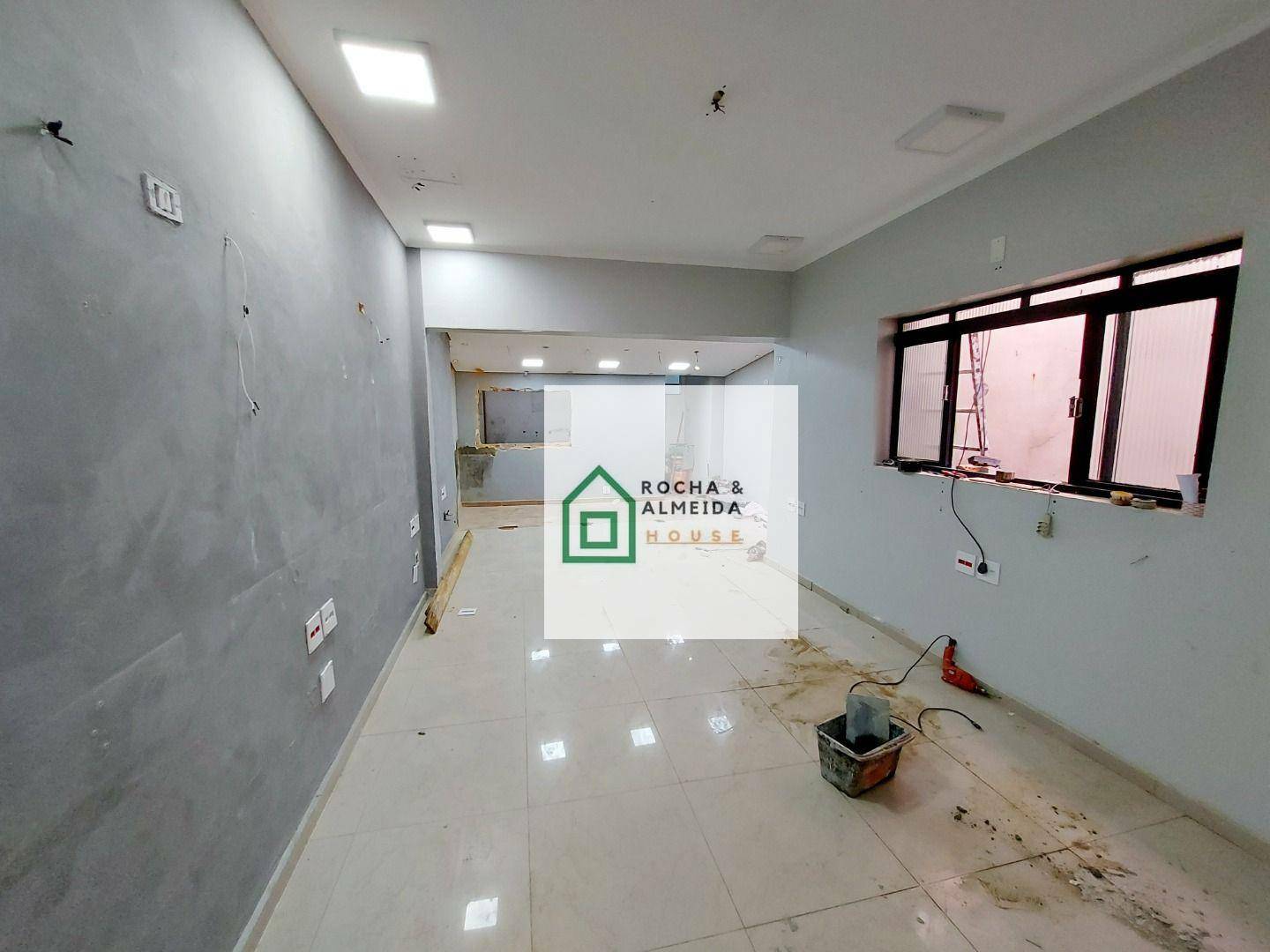 Sobrado para alugar com 2 quartos, 180m² - Foto 38