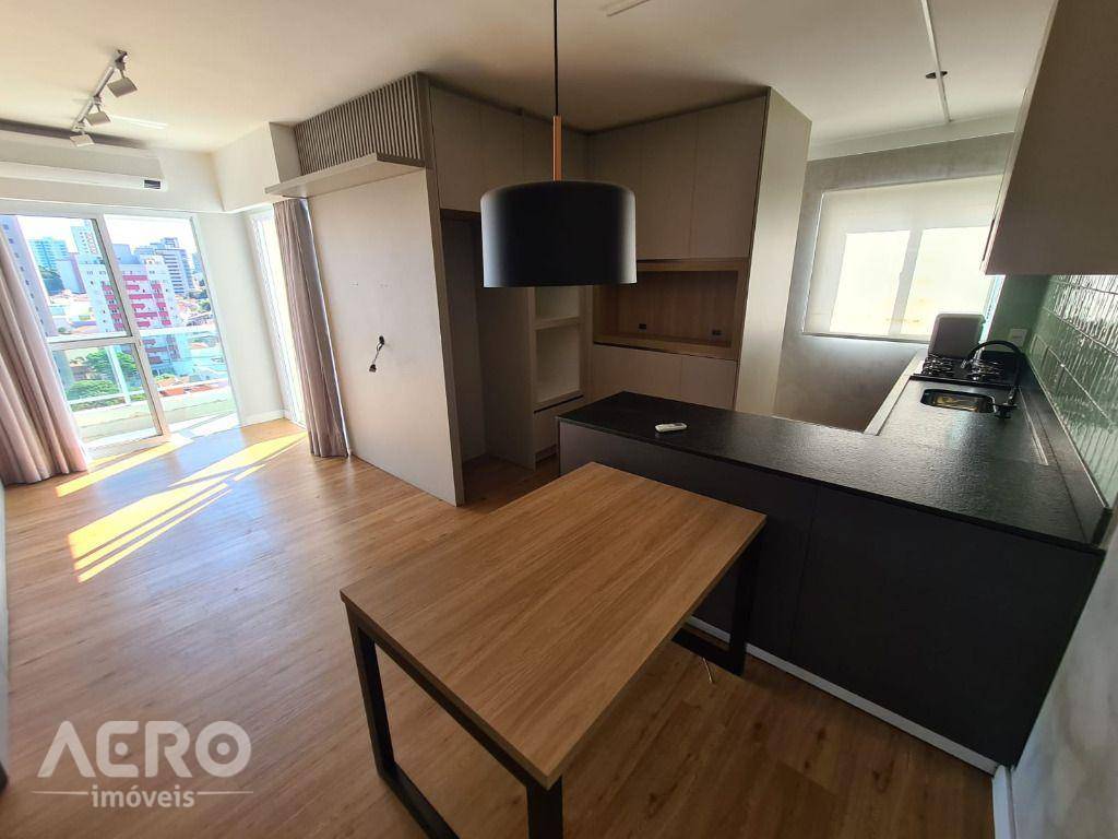 Apartamento à venda com 2 quartos, 77m² - Foto 13