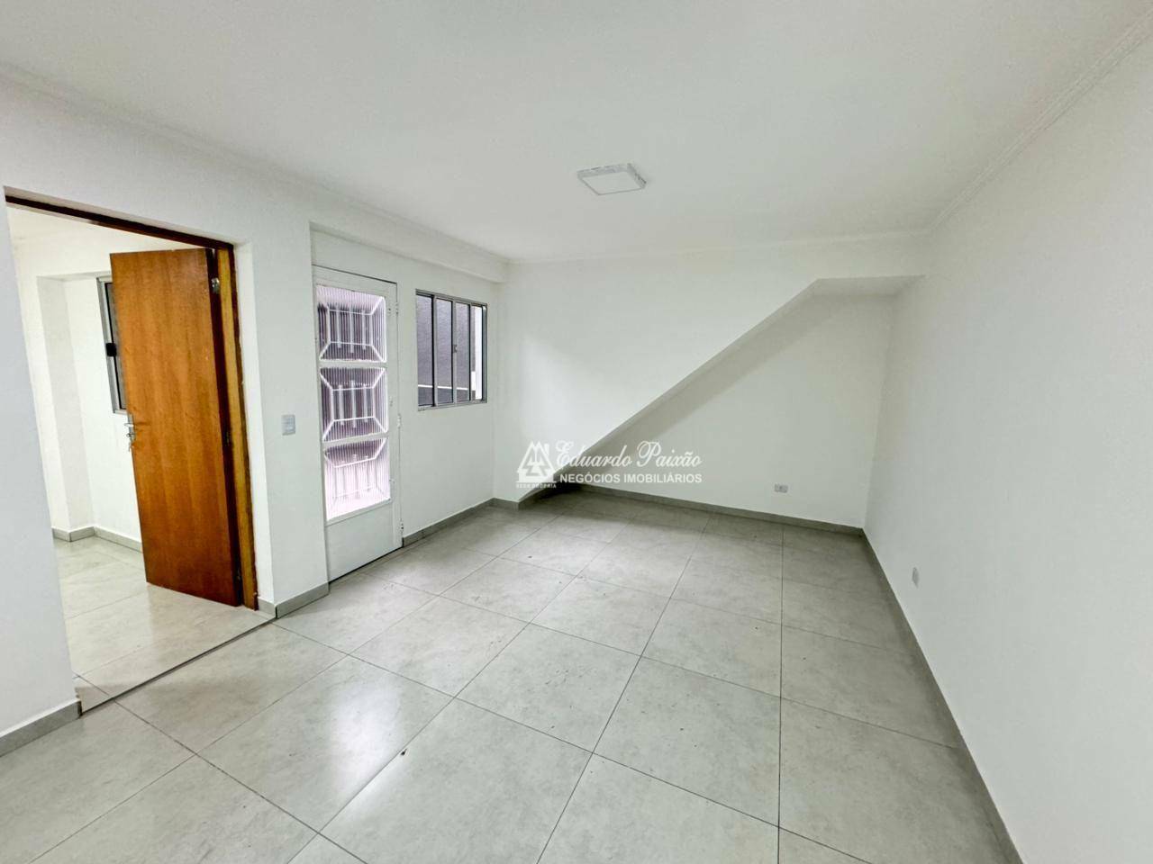 Apartamento para alugar com 2 quartos, 50m² - Foto 3