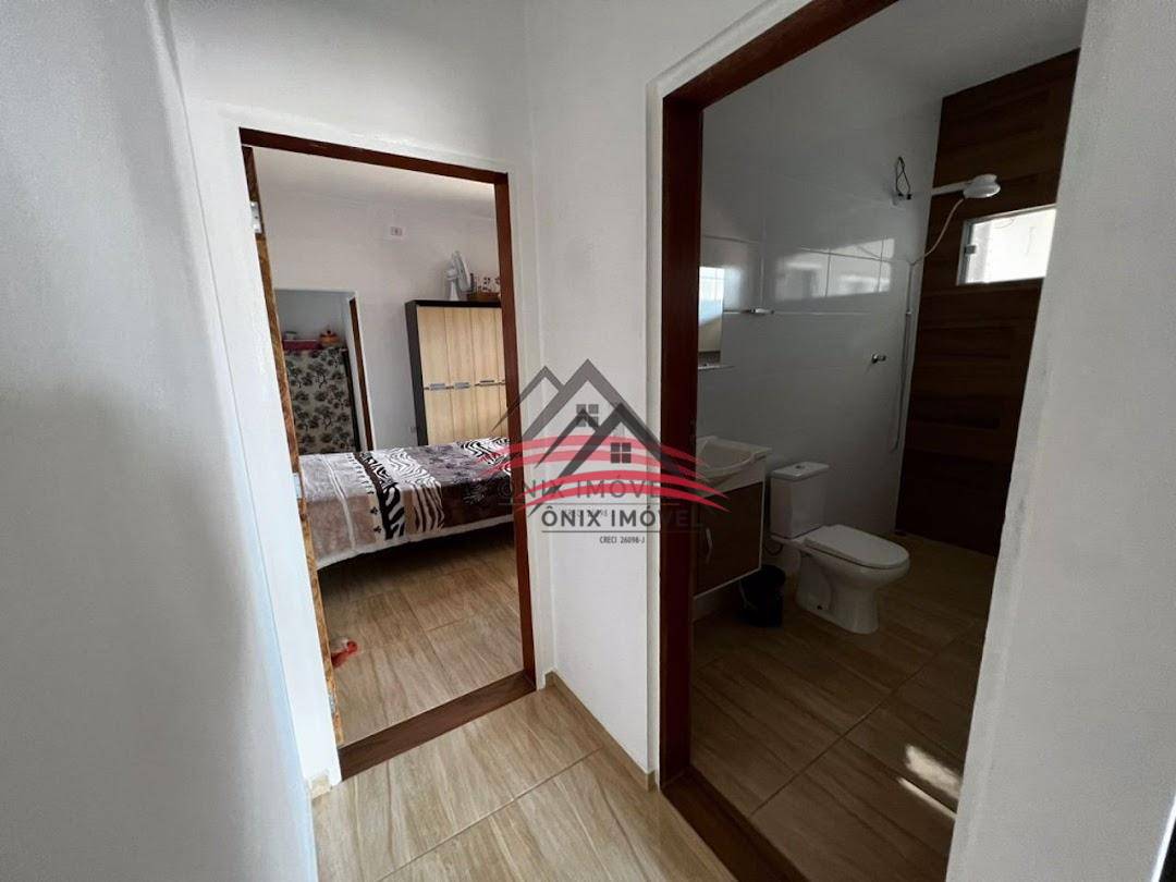 Casa à venda com 1 quarto, 90m² - Foto 3