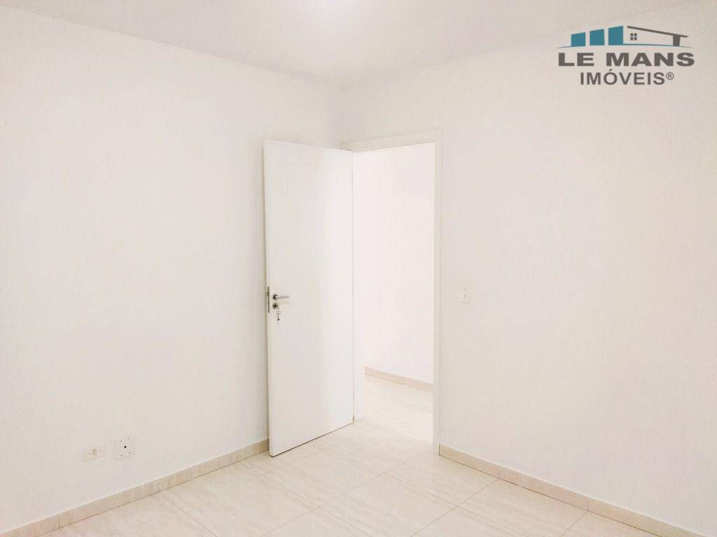 Apartamento à venda com 2 quartos, 55m² - Foto 13