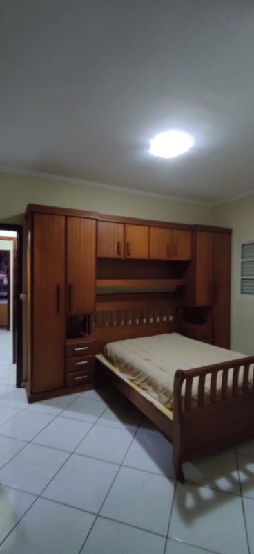 Casa à venda com 3 quartos, 70m² - Foto 12