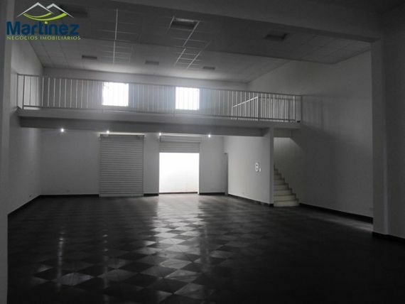 Prédio Inteiro para alugar, 200m² - Foto 3