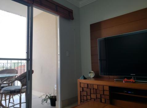 Apartamento à venda com 2 quartos, 70m² - Foto 3