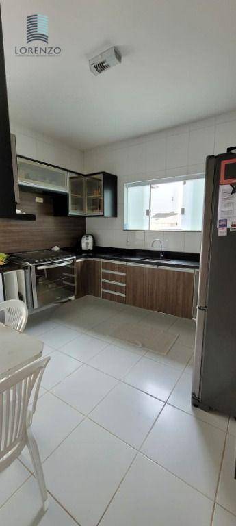 Casa de Condomínio à venda com 4 quartos, 380m² - Foto 15