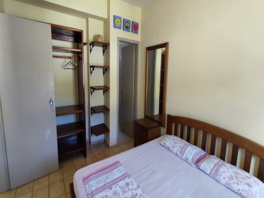 Apartamento à venda com 2 quartos, 70m² - Foto 3