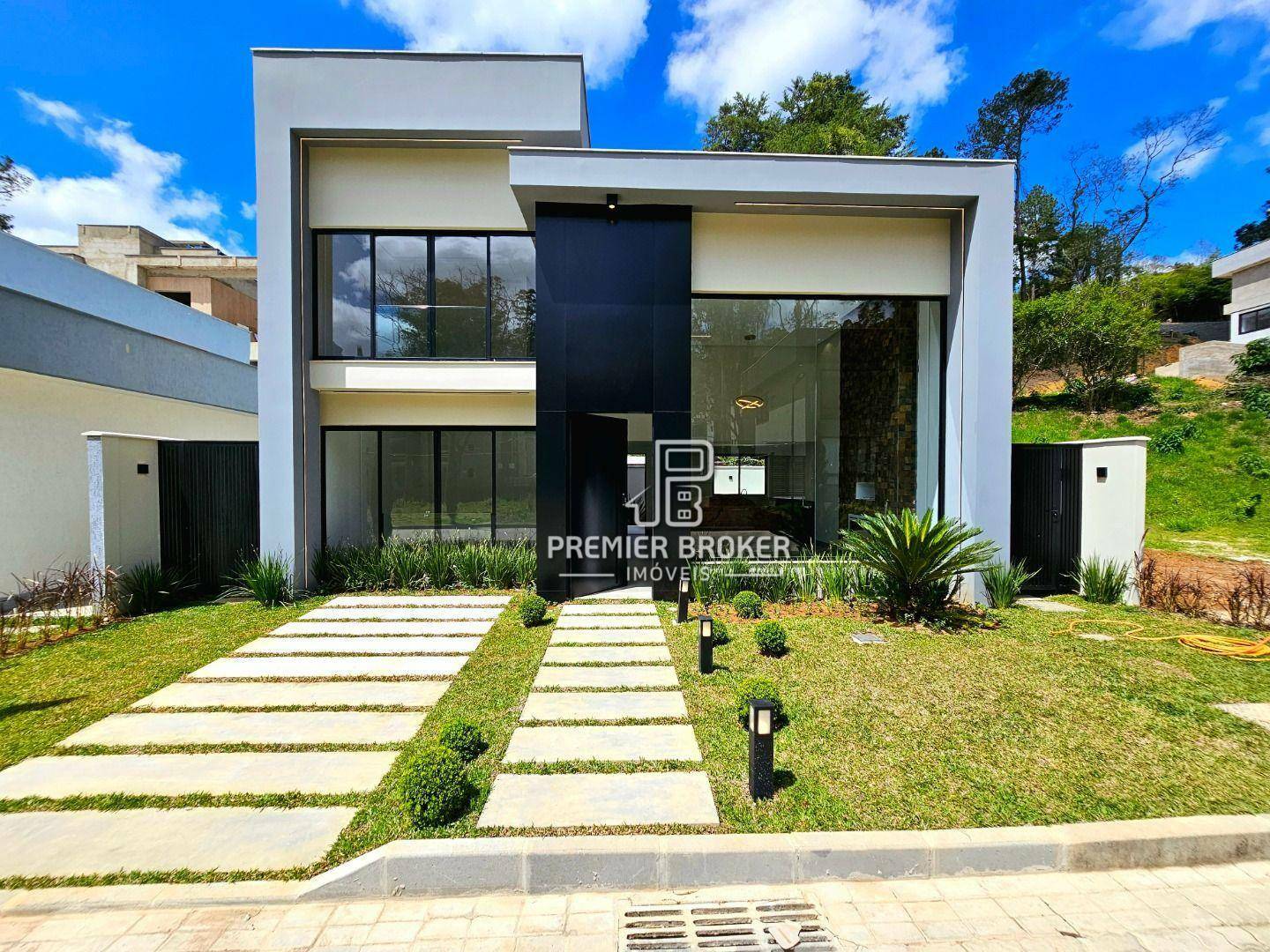 Casa de Condomínio à venda com 3 quartos, 147m² - Foto 2