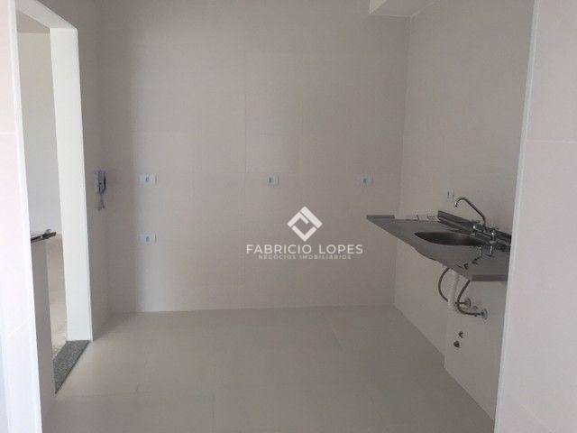 Apartamento à venda com 3 quartos, 97m² - Foto 9