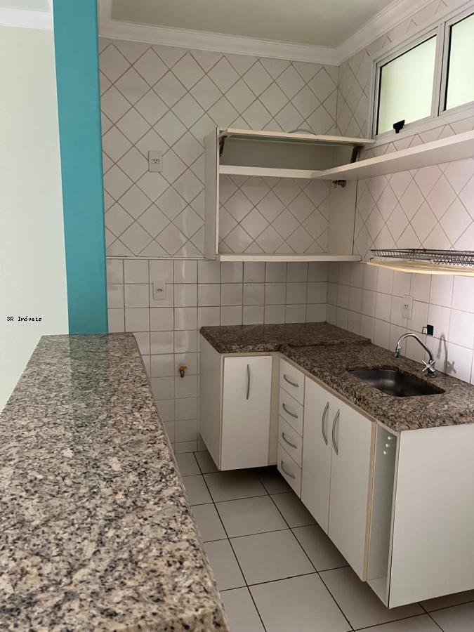 Apartamento à venda com 1 quarto, 32m² - Foto 2