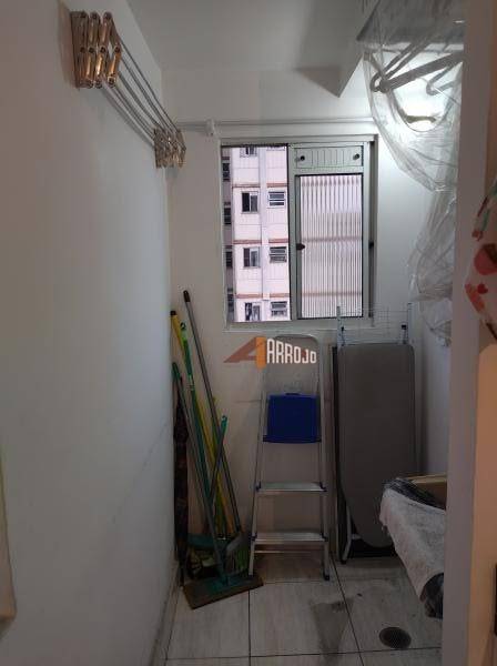 Apartamento à venda com 2 quartos, 45m² - Foto 8